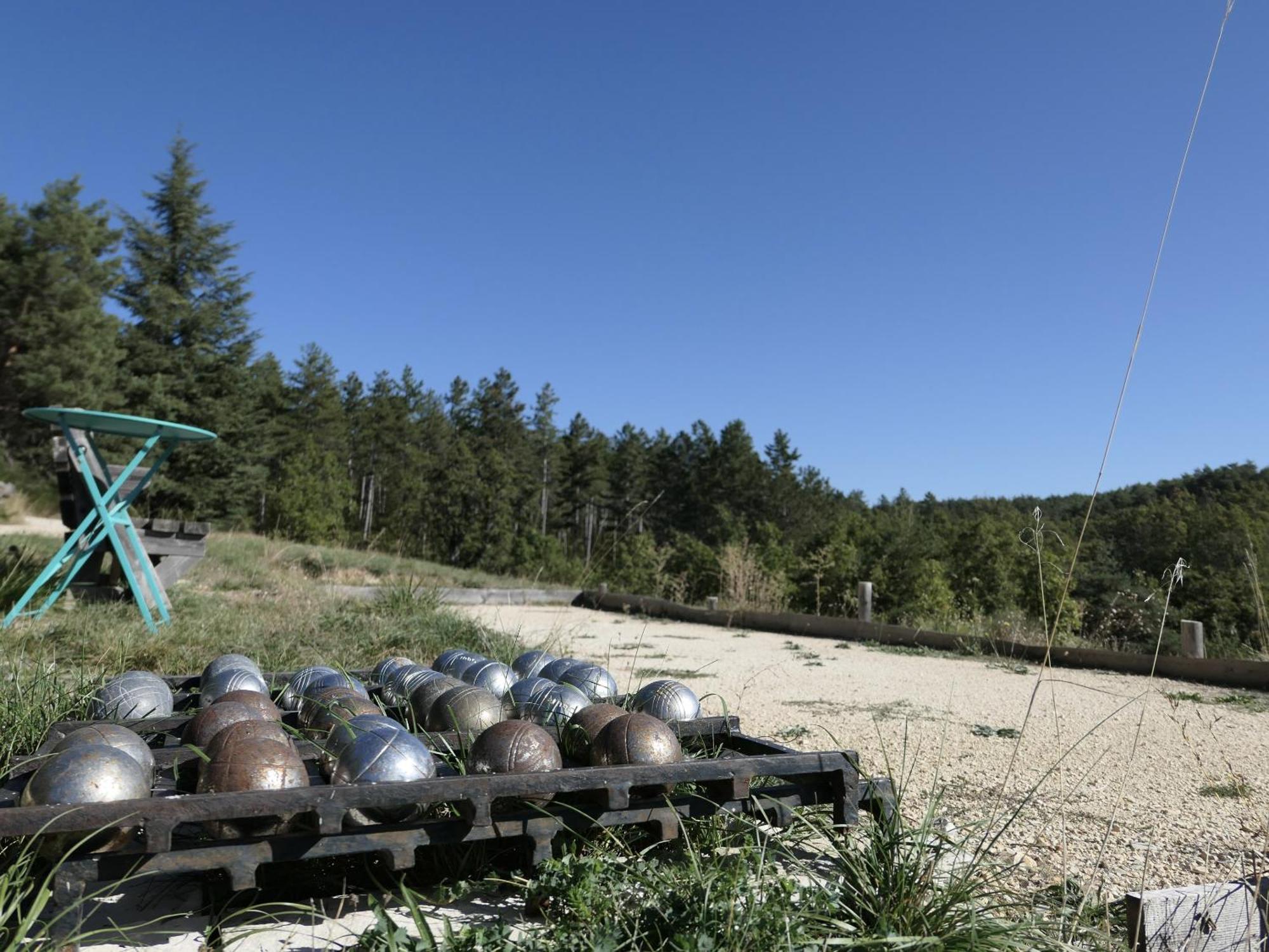 La Grisonne - Gite Nordine Revest-du-Bion Exterior foto
